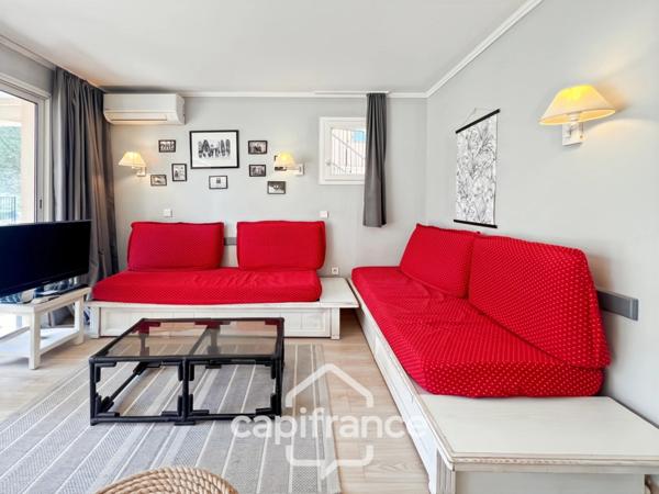 DOMAINE DE PONT ROYAL, Appartement climatisé de 42 m2 en REZ de JARDIN, chambre et chambre-cabine, SDB, Salle d'eau place de parking