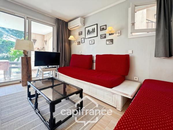 DOMAINE DE PONT ROYAL, Appartement climatisé de 42 m2 en REZ de JARDIN, chambre et chambre-cabine, SDB, Salle d'eau place de parking