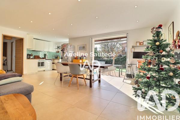 Maison à vendre 6 pièces 95 m² Saint-Cyr-sur-Mer