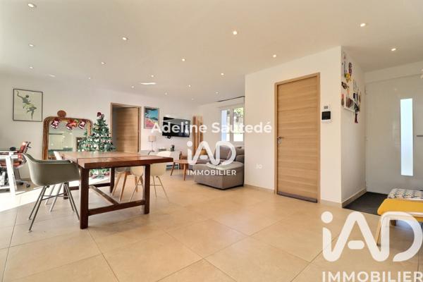 Maison à vendre 6 pièces 95 m² Saint-Cyr-sur-Mer