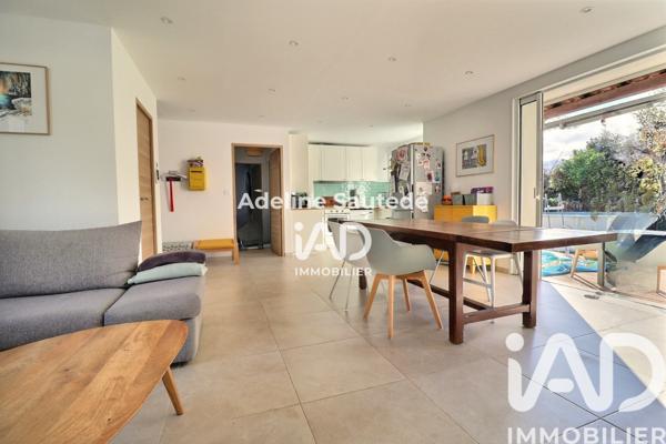 Maison à vendre 6 pièces 95 m² Saint-Cyr-sur-Mer