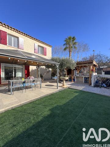 Maison à vendre 4 pièces 100 m² Saint-Cyr-sur-Mer