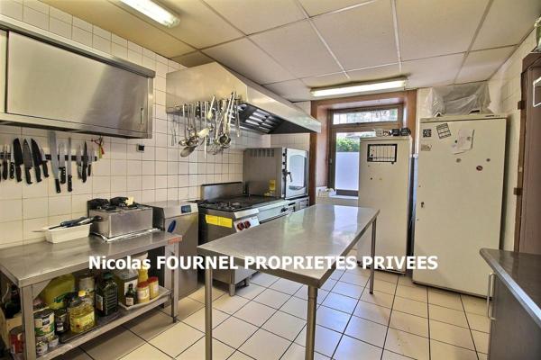 EXCLUSIVITE SAINT ROMAIN LACHALM - RESTAURANT 50 COUVERTS, TERRASSE