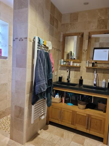 Maison à vendre 9 pièces NEUVIC (24)