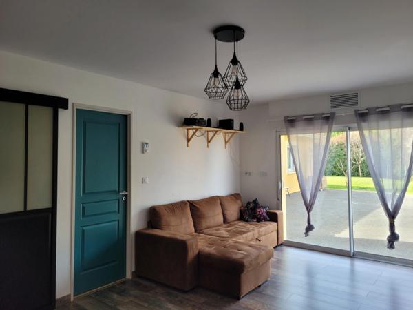 Maison à vendre 9 pièces NEUVIC (24)