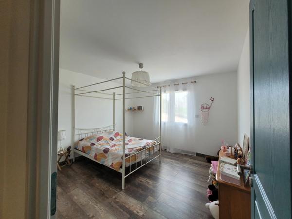 Maison à vendre 9 pièces NEUVIC (24)