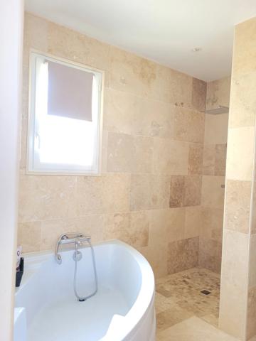 Maison à vendre 9 pièces NEUVIC (24)