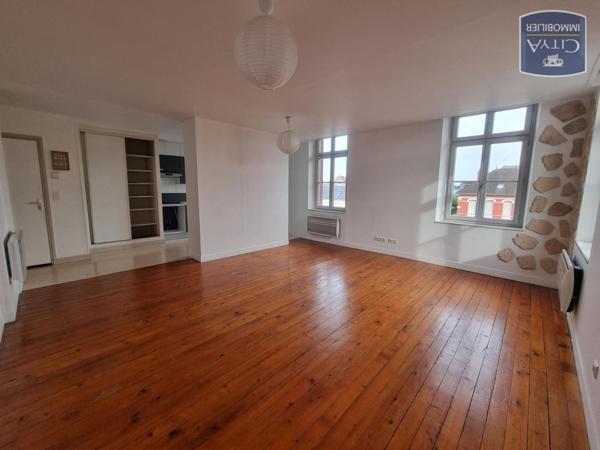 Appartement à louer 2 pièces 52.9m²