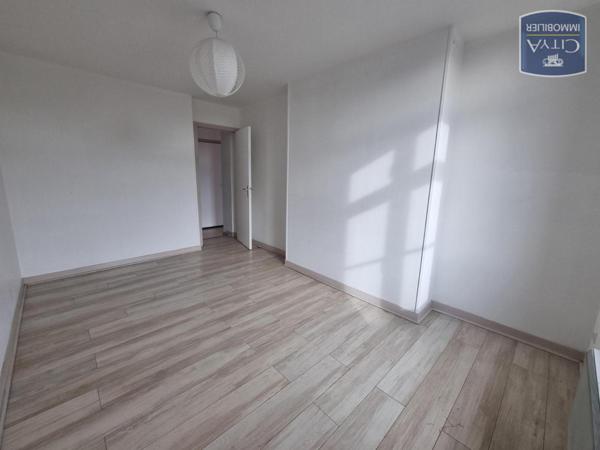 Appartement à louer 2 pièces 52.9m²
