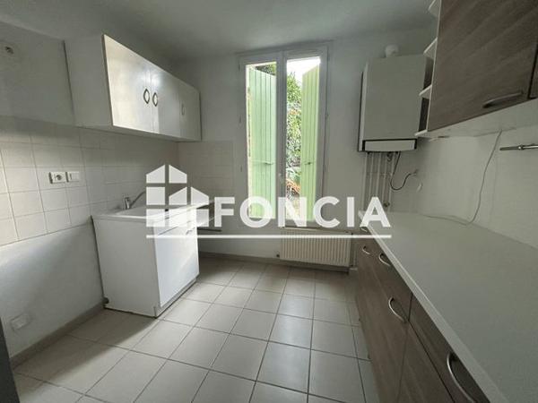 Location Appartement 2 pièces 44.42 m² - 62 RUE DES LUETTES Tournon Sur Rhone 07300