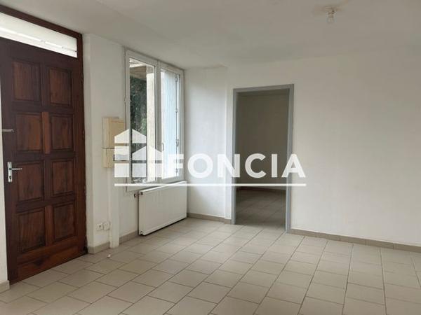Location Appartement 2 pièces 44.42 m² - 62 RUE DES LUETTES Tournon Sur Rhone 07300