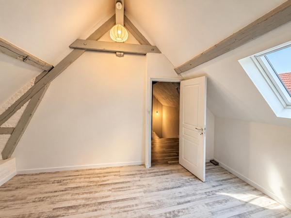 Maison à CAMBRAI, 59400 - 4 pièces 80m²