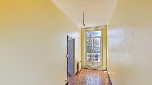A VENDRE - Belle maison Toulousaine divisée en deux appartements