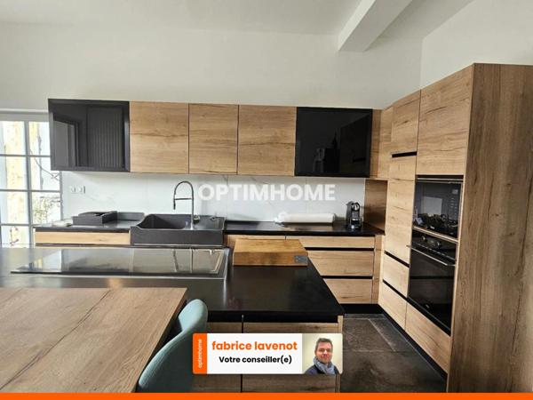 Maison à vendre 180 m², 6 pièces, 3 chambres VIEUX SOYAUX (16)