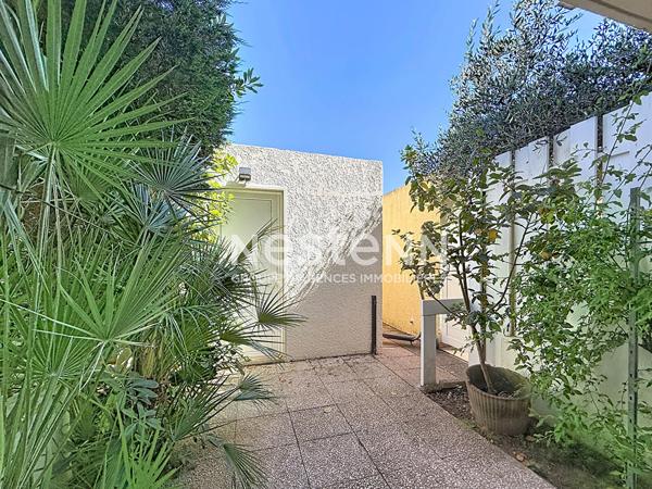 Agréable Marina Sans copropriété en duplex de type 3 avec garage.