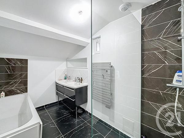 Appartement F4 à vendre  5 pièces - 114,69 m2 LE PUY EN VELAY - 43