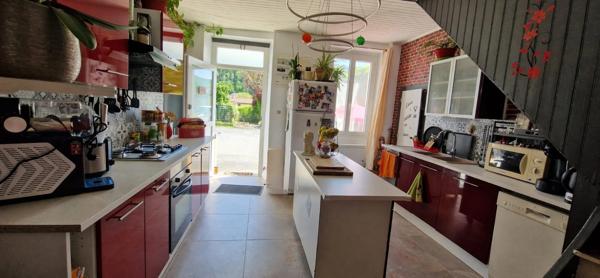 Maison de village 8 pièces au cœur de l’Aveyron (12)