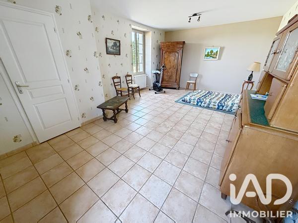 Maison à vendre 4 pièces 116 m² Saint-Aubin-le-Cloud