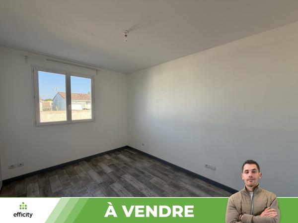 Maison
         5 pièces
        - 105 m² Exclusivité 140 000 € *
