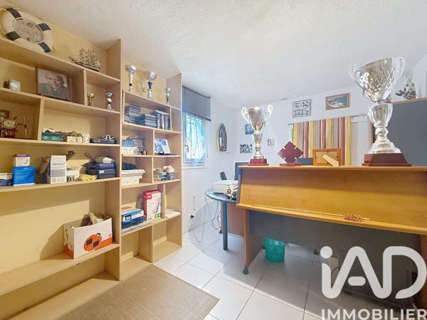 Maison à vendre 6 pièces 126 m² Thuir