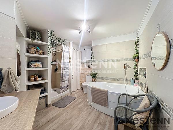 Coup de coeur ! Maison de village rénovée 128 m² ? 4 chambres ? garage double et cave à Peynier