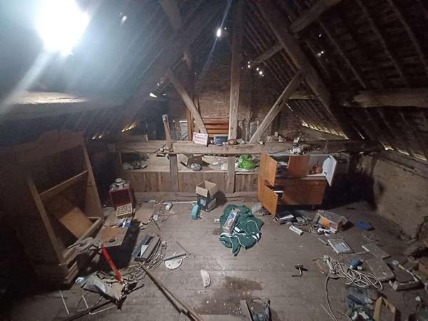 // A SAISIR  Maison de village Planches 5 pièce(s) 95 m2