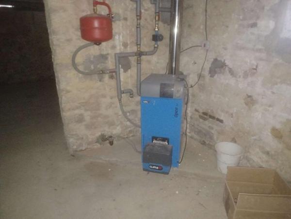 // A SAISIR  Maison de village Planches 5 pièce(s) 95 m2