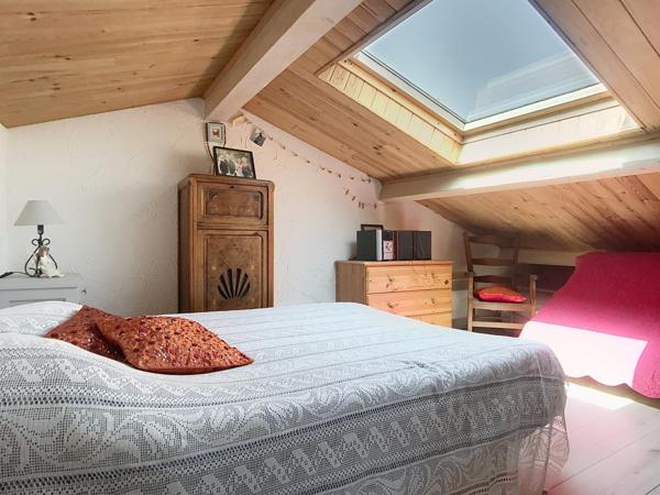 Maison - 7 pièces - 145 m2