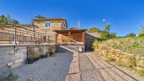 MAISON DE VILLAGE EN PIERRE AVEC PISCINE - HABITABLE DE SUITE Cordes sur ciel