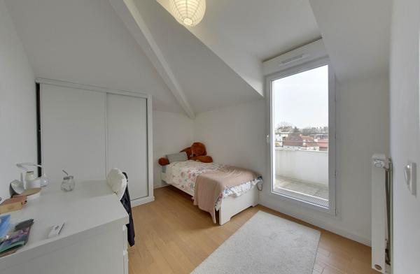 Appartement Nogent Sur Marne 4 pièce(s) 81.44 m2