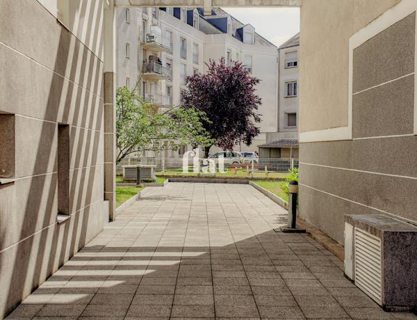 Appartement
                                                                                                                                                                                                                                                                                                                        2 pièce(s)                                                                                                                                                                                                          1 chambre(s)                                                                                                                                                                                                          50.58  m²