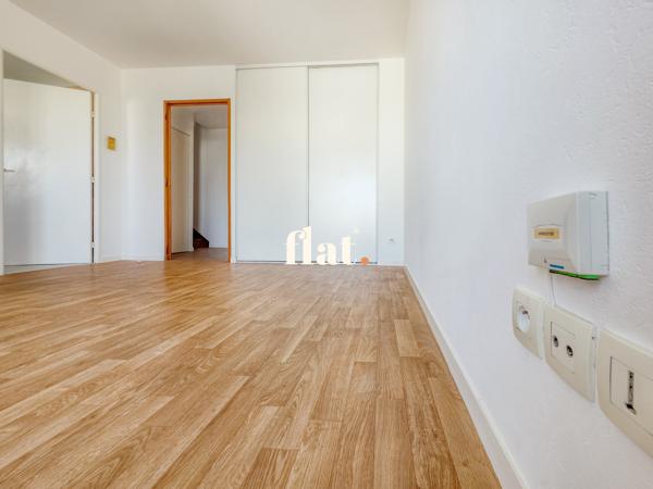 Appartement
                                                                                                                                                                                                                                                                                                                        2 pièce(s)                                                                                                                                                                                                          1 chambre(s)                                                                                                                                                                                                          50.58  m²