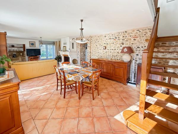 GERS (32) – À 10 min d’Aire-sur-l’Adour – Superbe maison en pierre rénovée de 160 m², 4 chambres, terrain arboré de 1 592 m²