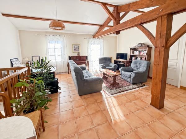 GERS (32) – À 10 min d’Aire-sur-l’Adour – Superbe maison en pierre rénovée de 160 m², 4 chambres, terrain arboré de 1 592 m²