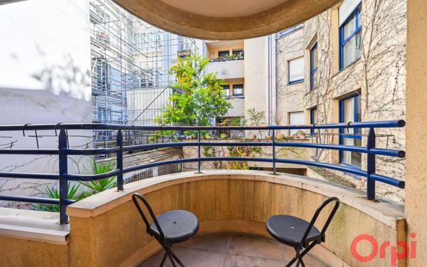 Appartement à vendre    3 pièces • 83 m2 Paris 17
