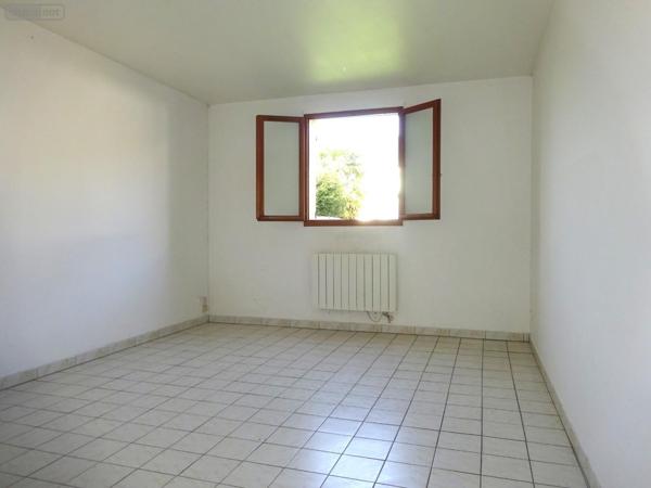 Maison à louer à Nogent-le-Rotrou dans l'Eure-et-Loir (28400), ref : LOC NOG 200