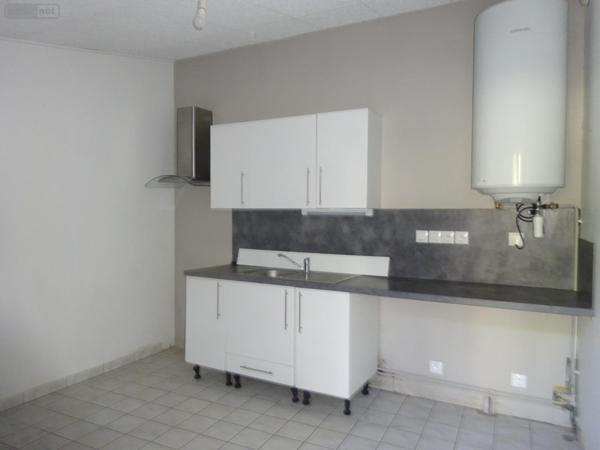 Maison à louer à Nogent-le-Rotrou dans l'Eure-et-Loir (28400), ref : LOC NOG 200