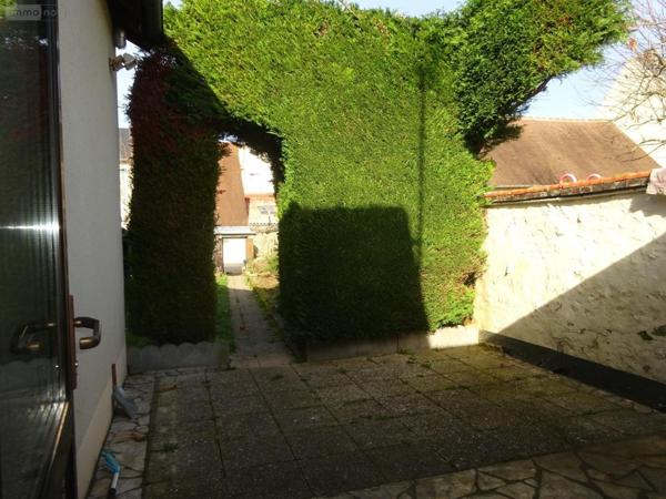 Maison à louer à Nogent-le-Rotrou dans l'Eure-et-Loir (28400), ref : LOC NOG 200