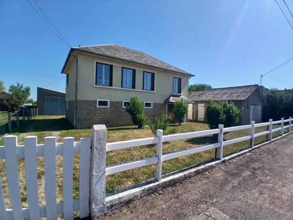 Vente                                                      Maison
                        
                     4 pièces                      66 m2                     à Cercy-la-Tour