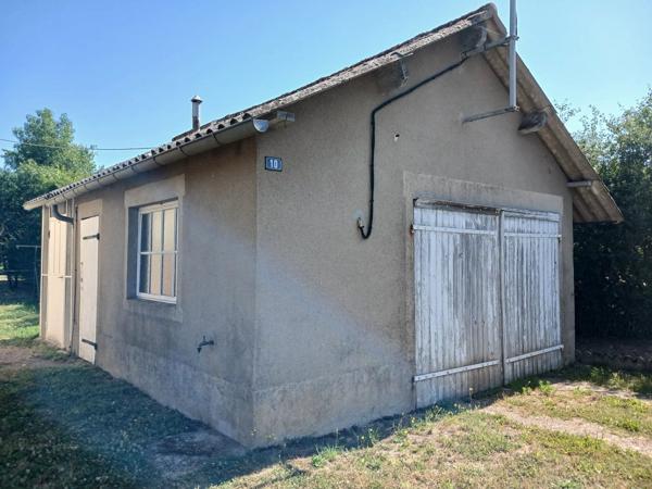 Vente                                                      Maison
                        
                     4 pièces                      66 m2                     à Cercy-la-Tour