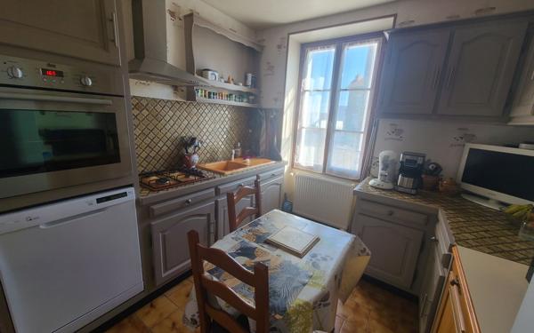 Maison à vendre    4 pièces •  Château-Thierry