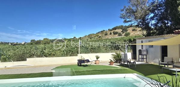 🏡 20 ANS DE BONHEUR… ET SI C’ÉTAIT À VOUS ? ❤️

À 12' de Gignac, située à Puilacher, découvrez cette Villa de PLAIN-PIED où l’on respire…163 m² posée sur 1500 m² de terrain.

Aucun regard indiscret, une piscine en retrait et une maison en parfait état.
✨ Une belle pièce de vie 54 m² orientée vers sa TERRASSE de 40m².
🍽️ Une cuisine ouverte de 25 m².
🛏️ Une suite parentale + 2 chambres (4 possible).
🏊‍♀️ Une piscine totalement à l’abri des regards, au sel, chauffée et sécurisée. Un Pool House et son four à Pizzas!
🌿 Des extérieurs et des espaces thématiques pour profiter pleinement du soleil, une vraie parenthèse de DOUCEUR et CAMPAGNE!
🏠 Une dépendance attenante avec séjour/cuisine, chambre, salle de douche et wc.

Et le petit + qui peut faire toute la différence :
👉 Ce potentiel de revenu locatif grâce à la dépendance… ou au GARAGE transformable, avec en plus de nombreuses possibilités de stationnement sur la propriété.

Une maison construite il y a 20 ans, entretenue avec soin, qui propose QUIETUDE-JOLIE VUE et dédiée aux AMOUREUX de la NATURE.

Elle attend maintenant sa prochaine histoire. ❤️

IDEAL FAMILLE , PROJET INTERGENERATIONNEL ou et  PROFESSION LIBERALE

Vidéo à disposition et à visiter rapidement sur financement validé.
