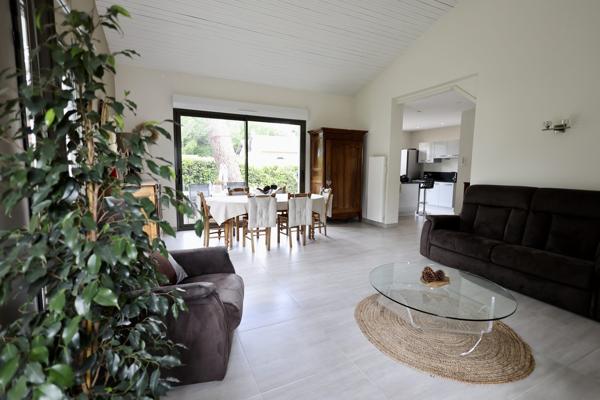 A deux pas de la plage : Maison d'exception bordée de pins