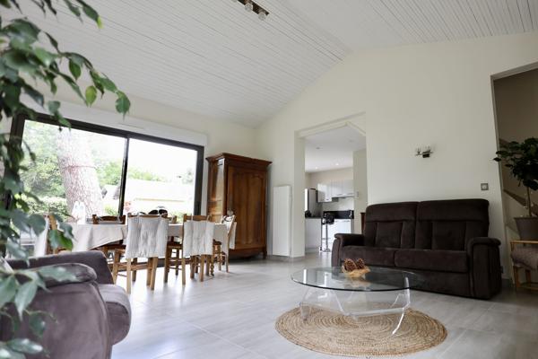 A deux pas de la plage : Maison d'exception bordée de pins