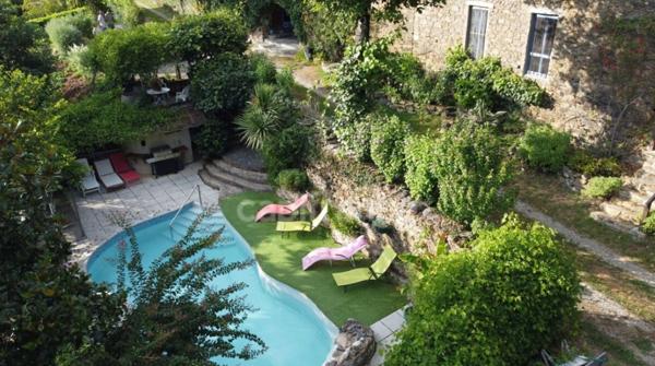 Propriété du XV siècle - Sur les hauteurs du Lot - Chambres d'hôtes