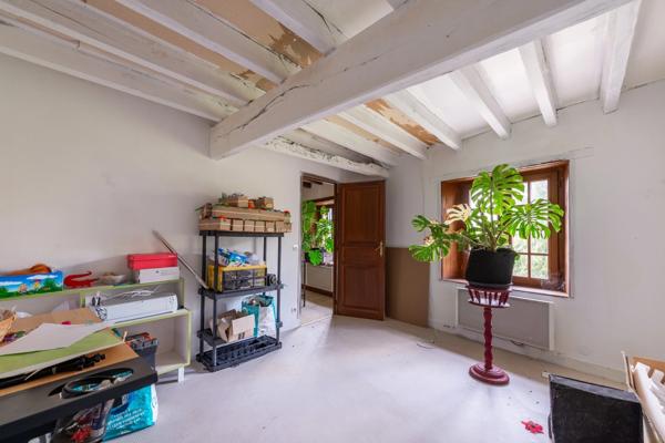 FESTIGNY (51) à vendre maison bourgeoise de 9 pièces