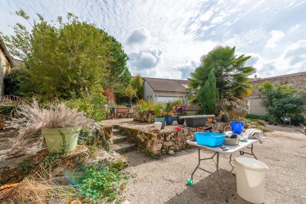 FESTIGNY (51) à vendre maison bourgeoise de 9 pièces