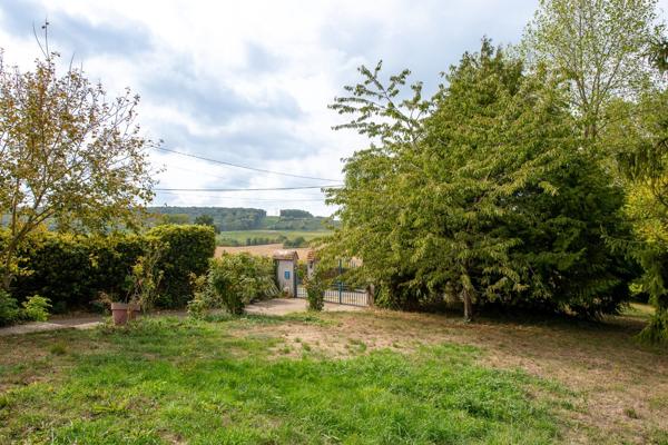 FESTIGNY (51) à vendre maison bourgeoise de 9 pièces