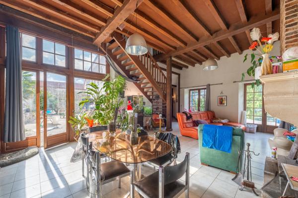 FESTIGNY (51) à vendre maison bourgeoise de 9 pièces