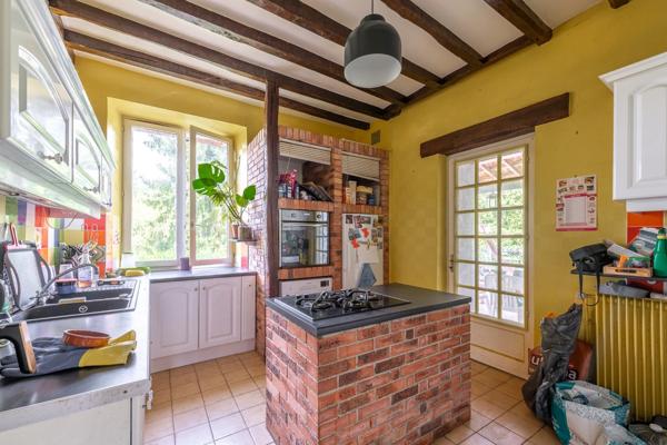 FESTIGNY (51) à vendre maison bourgeoise de 9 pièces